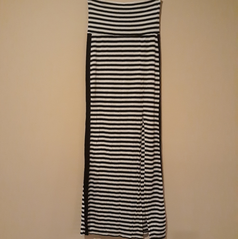 Striped maxi skirt size S